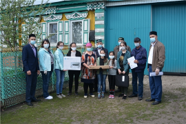 В канун  великого праздника Ураза- байрам многодетной семье вручено компьютерное оборудование