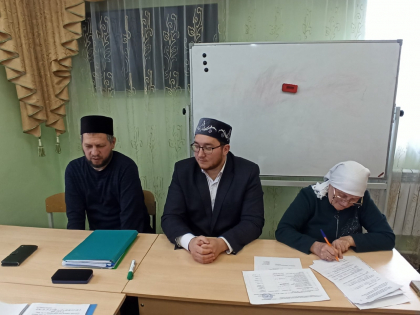 В медресе «Гулистан» прошла защита учебных работ
