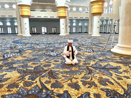 Муфтий Москвы прочитал азан в мечети Индонезии