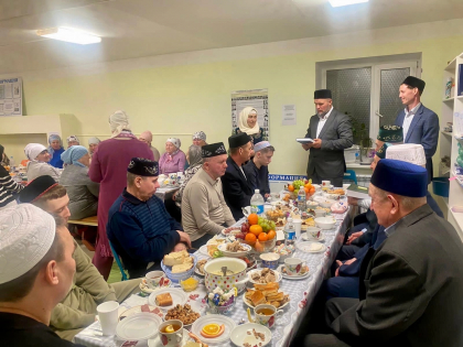 ШАКИРДАМ МАХАЛЛИ СЕЛА БАТЫРЕВО ВРУЧИЛИ КОРАНЫ