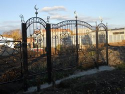 Правоверные строят мечеть