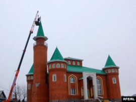 Шыгырдан өстендә алты ай калыкты