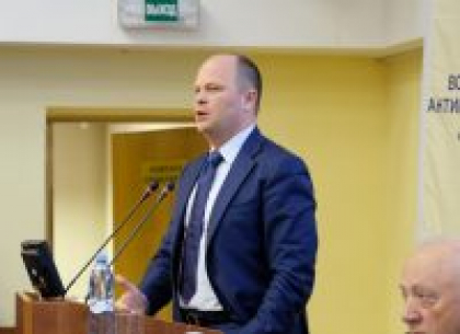 Глава ДСМР: «Старшие должны перейти от стереотипа обвинения к доверительному диалогу с молодежью»
