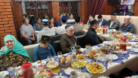Председатель Духовного управления мусульман Чувашской Республики Мансур хазрат Хайбуллов принял участие на ифтаре, организованный мусульманами города Козловка.
