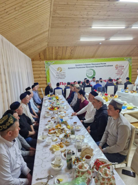 Ифтар вместе с активистами Духовного управления мусульман Чувашской Республики.
